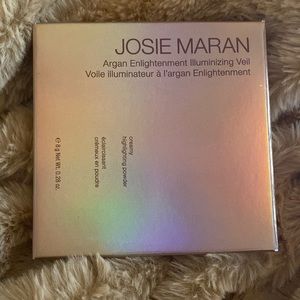 Josie Maran Argon Enlightenment Illuminizing Veil